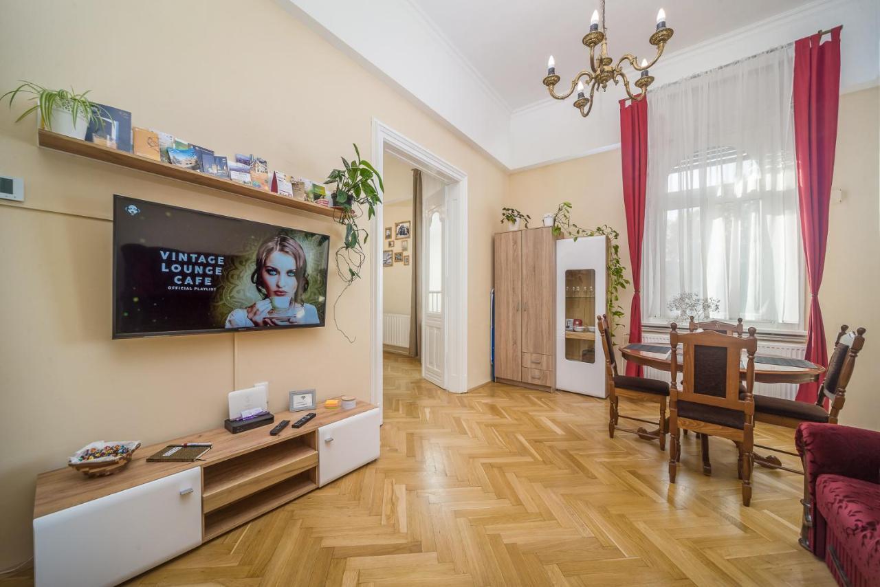 Vintage Apartment Pécs Exterior foto